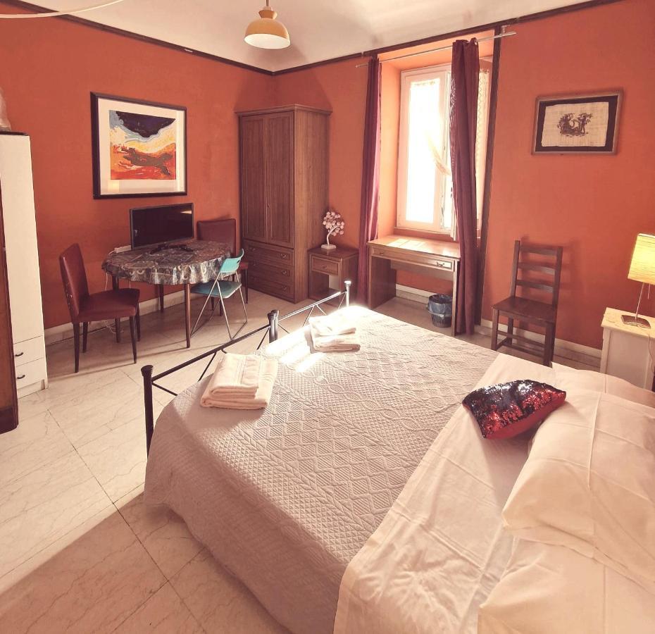 Casa Totti Bed & Breakfast Rome Exterior photo